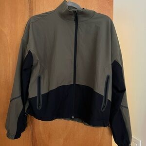 Under Armour women’s jacket kaki